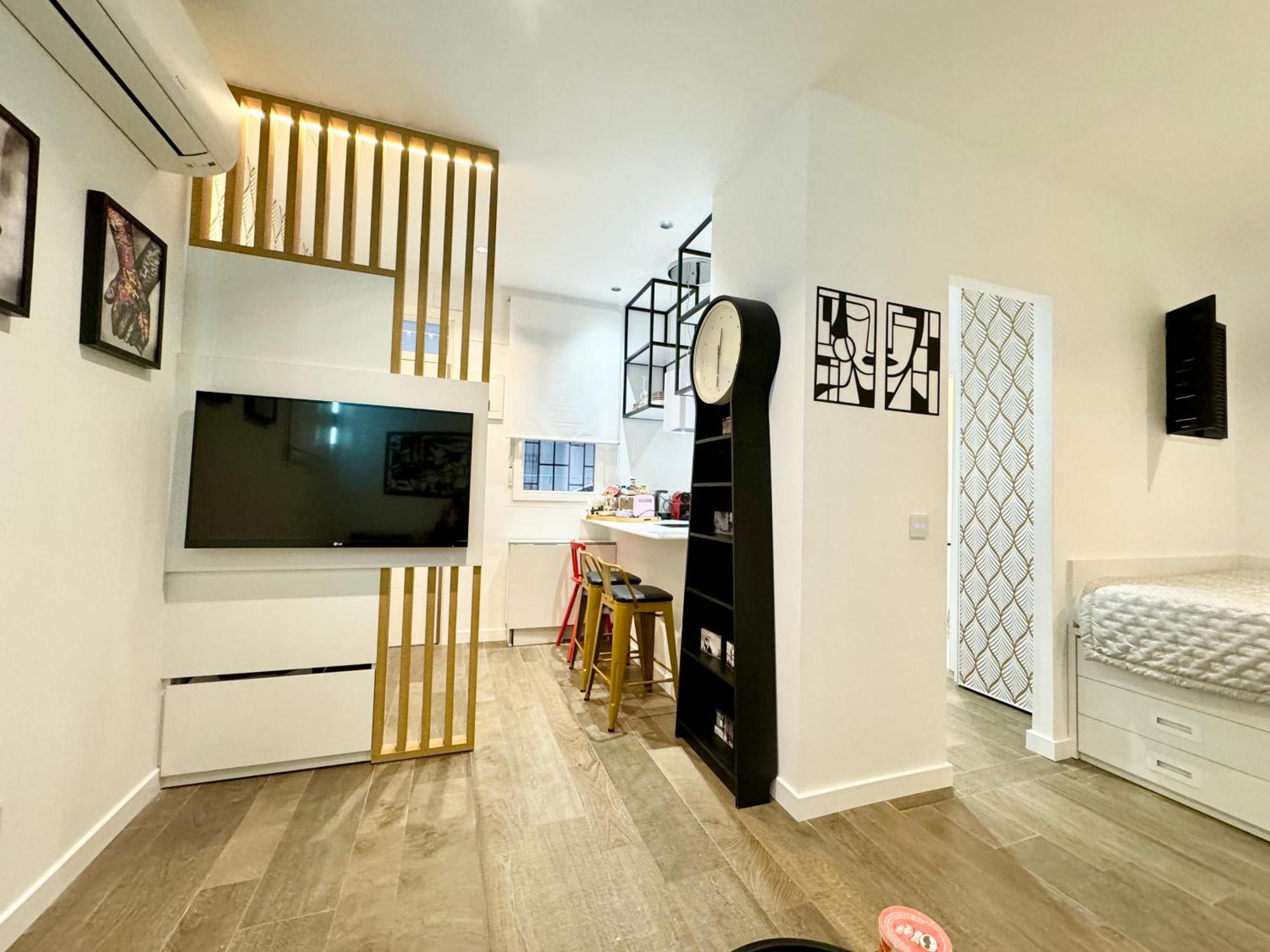 Luxury Flat City Center Full Equipe Non Touristic Apartament Madryt